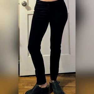 Black skinny pants